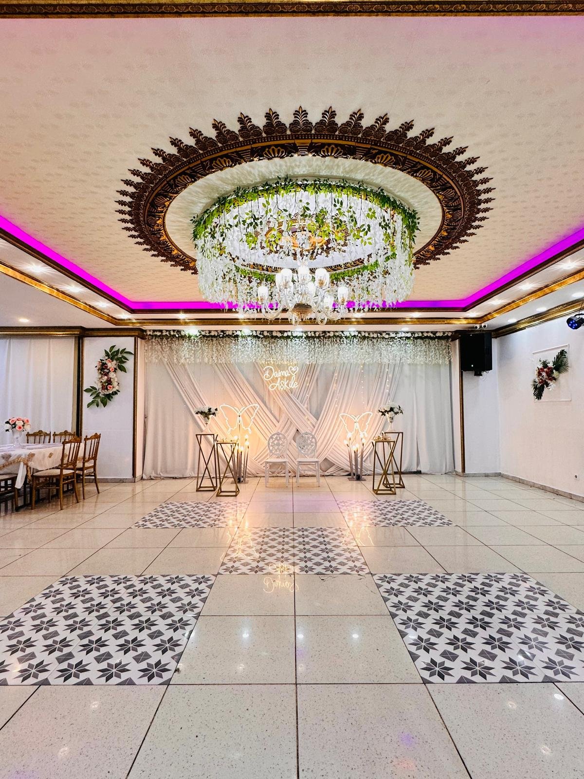 Ventana nikah ve söz organizasyonu sahne düzeni